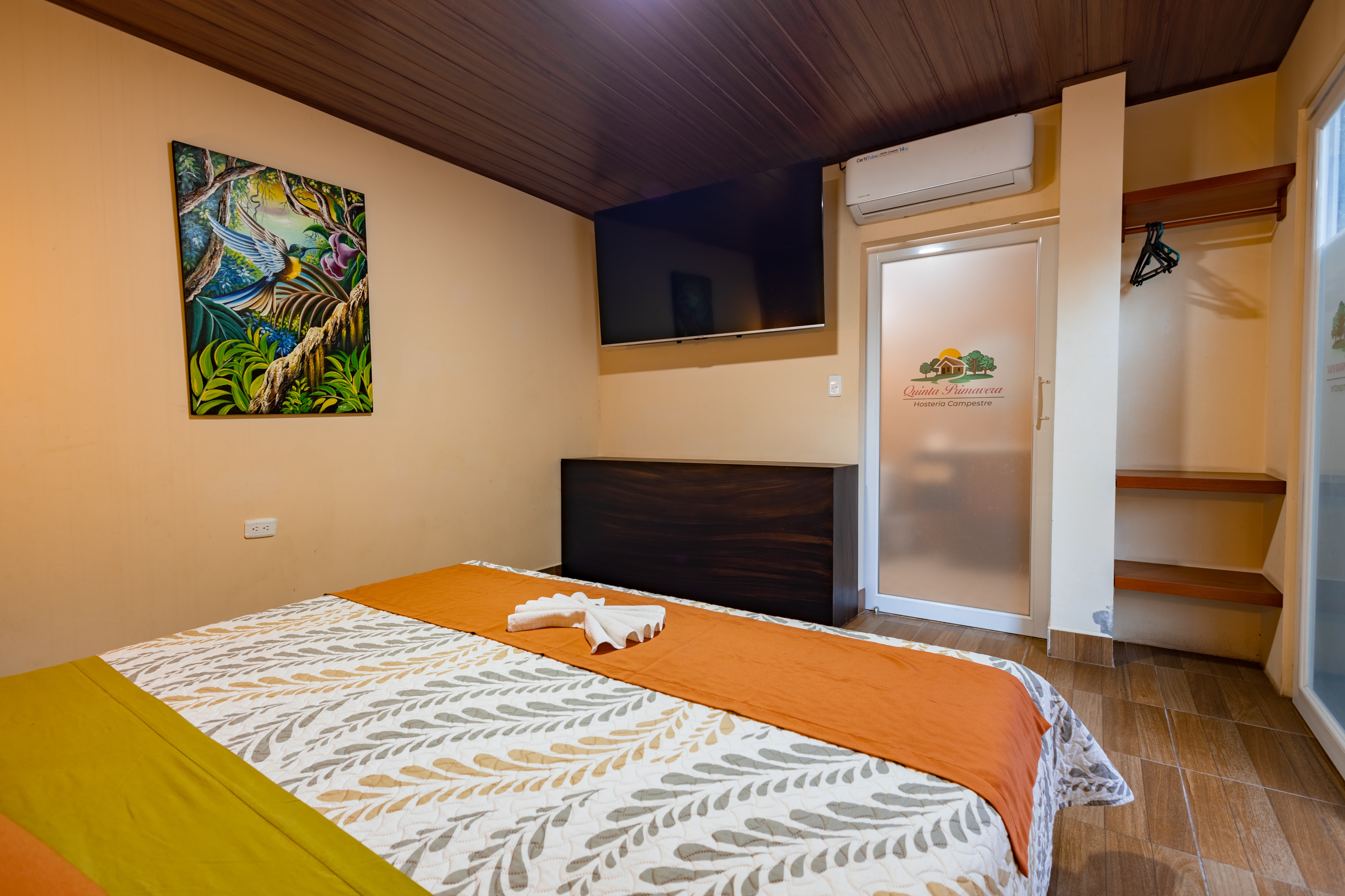 Habitación Matrimonial Deluxe · foto 2 · Quinta Primavera Hostería Campestre en Lago Agrio